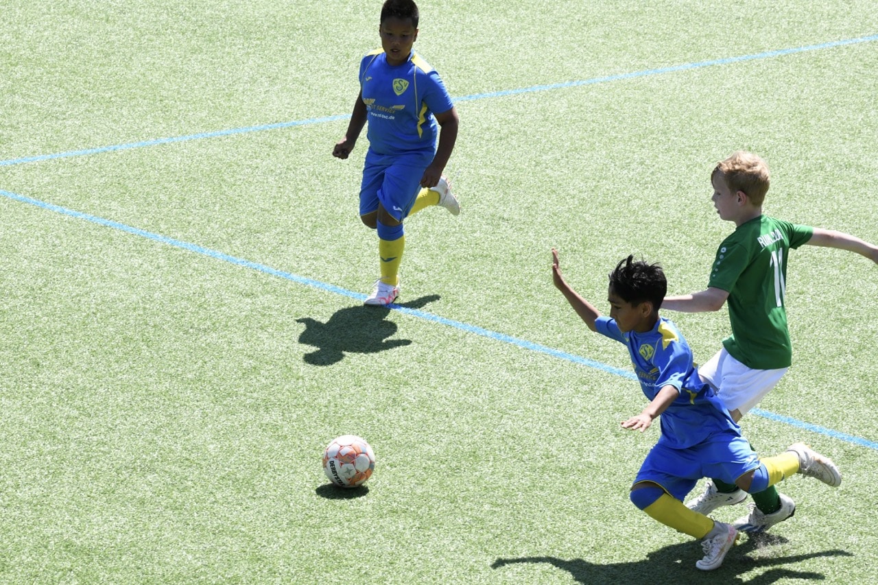 Hertha 03 Zehlendorf gewinnt großes Sommerturnier der F-Junioren 17