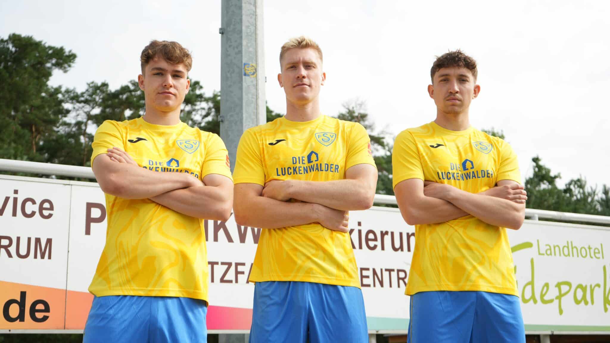 Neues Outfit - Wir sind gemeinsam gelb-blau 1