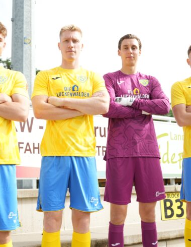 Neues Outfit - Wir sind gemeinsam gelb-blau 16