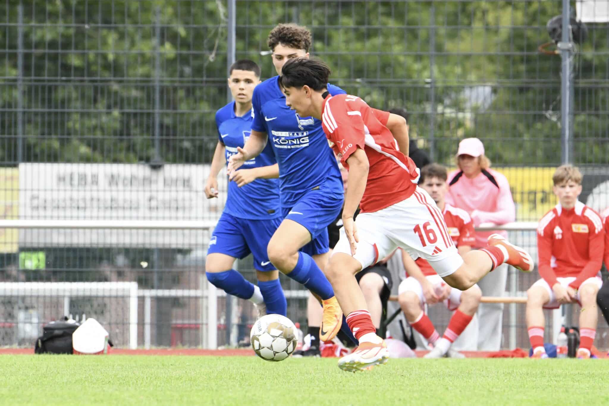 FSV gewinnt 2. Turmpokal 30 FSV gewinnt 2. Turmpokal 30