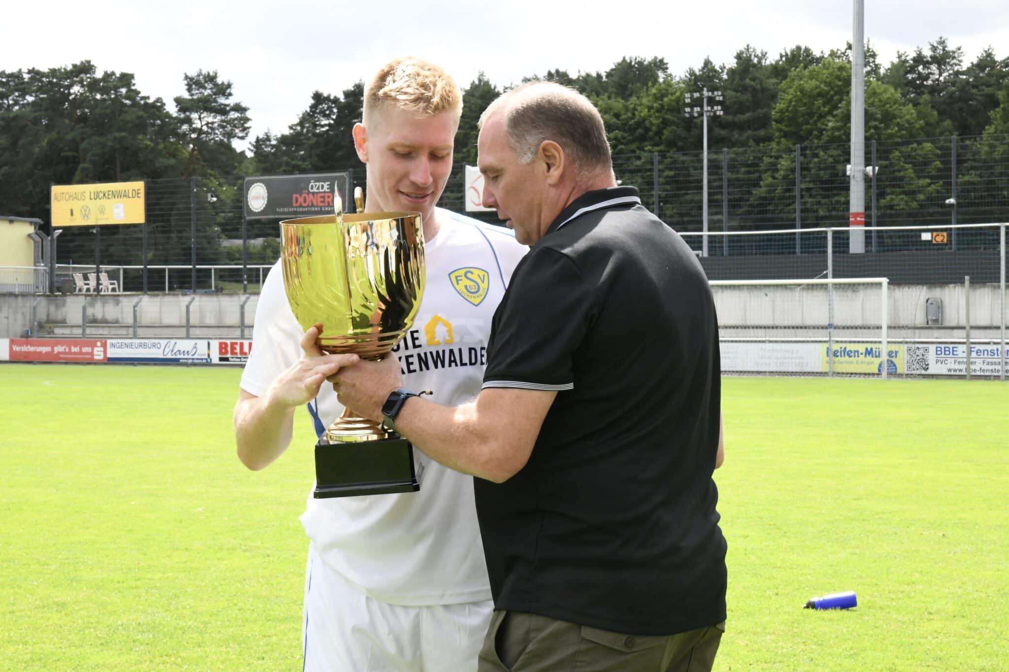 FSV gewinnt 2. Turmpokal 4 FSV gewinnt 2. Turmpokal 4