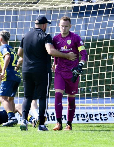 Furioser Beginn, rote Karten und bitteres Ende für den FSV  2