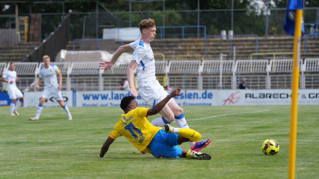 Der FSV 63 überzeugt auch im Bruno-Plache-Stadion 1