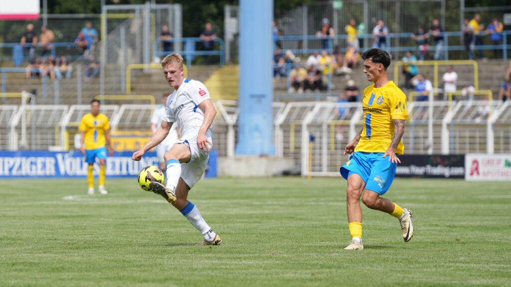 Der FSV 63 überzeugt auch im Bruno-Plache-Stadion 11