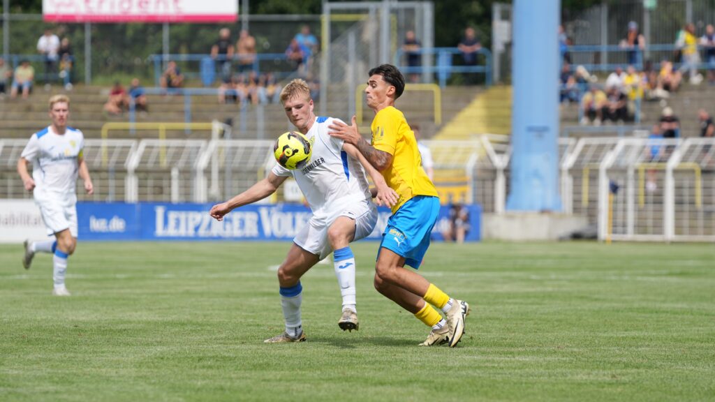 Der FSV 63 überzeugt auch im Bruno-Plache-Stadion 10