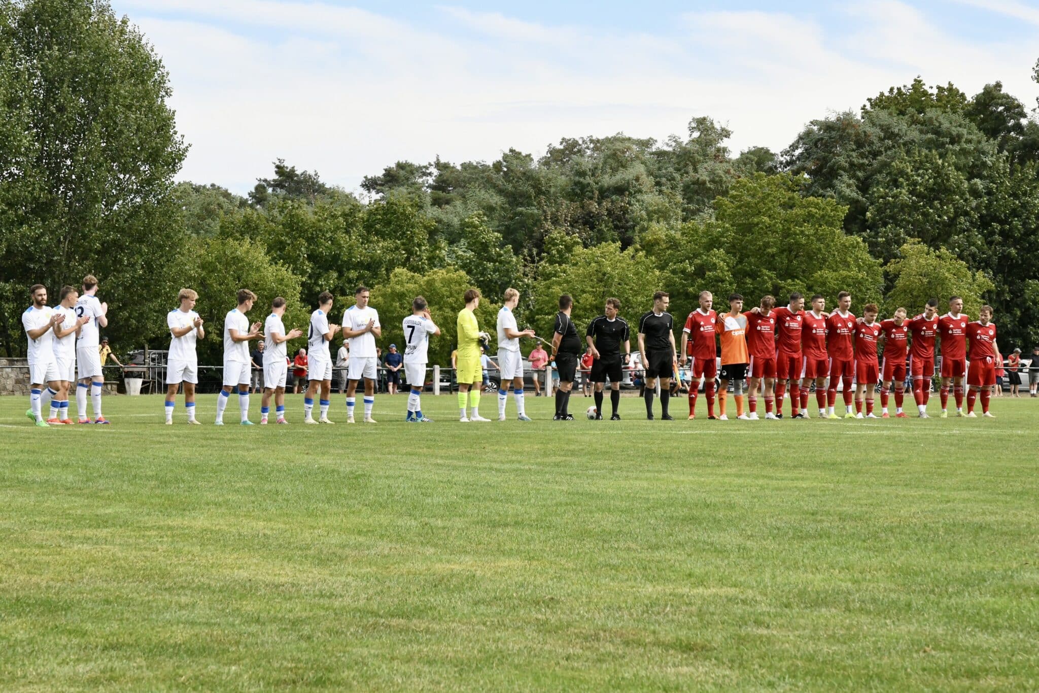 Problem - und glanzlos in Pokalrunde 2 2