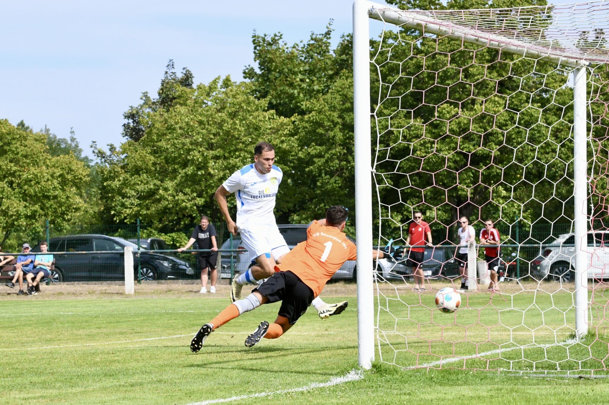 Problem - und glanzlos in Pokalrunde 2 8