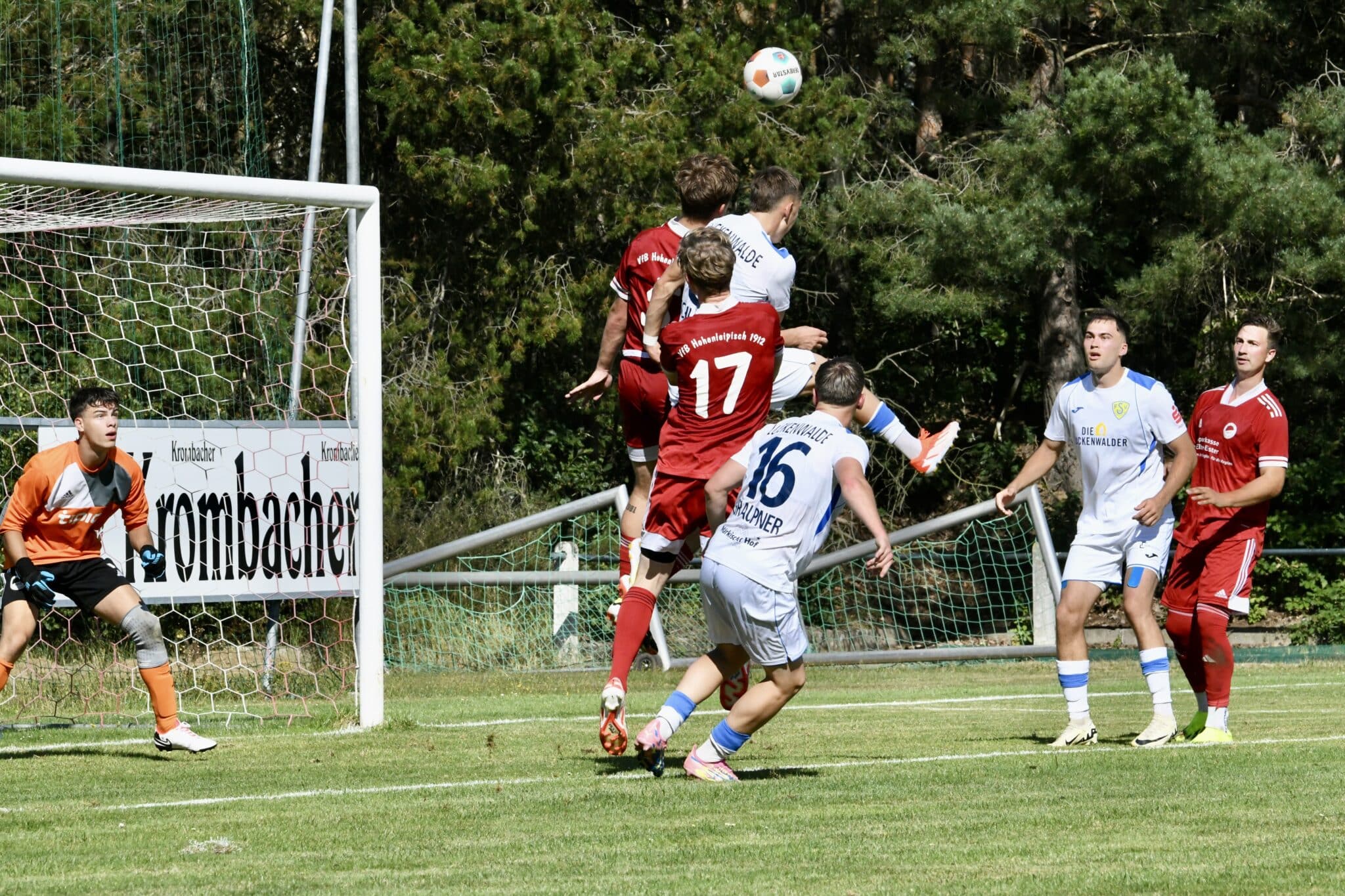 Problem - und glanzlos in Pokalrunde 2 27