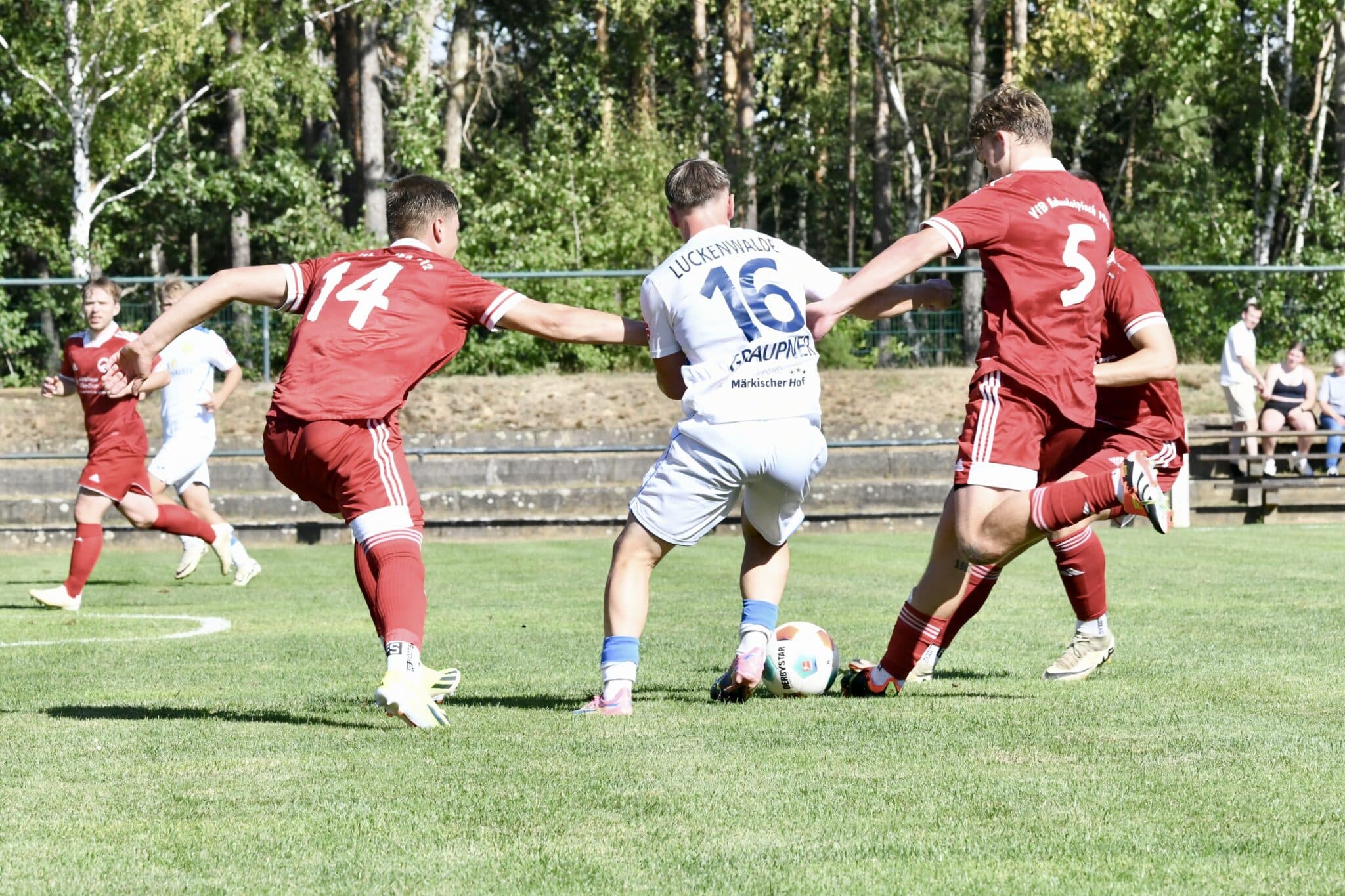 Problem - und glanzlos in Pokalrunde 2 30