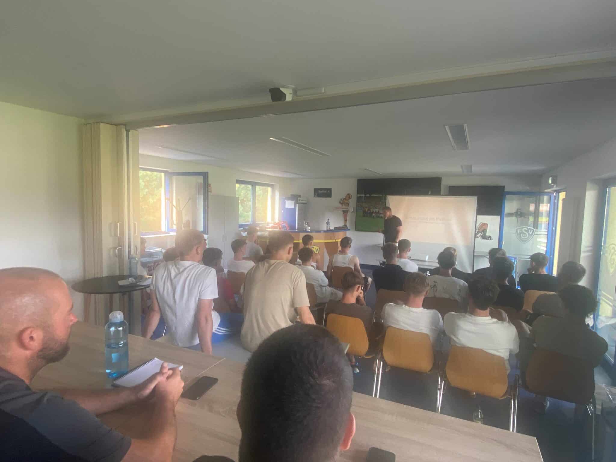 Schulung Ernährung im Fussball 2