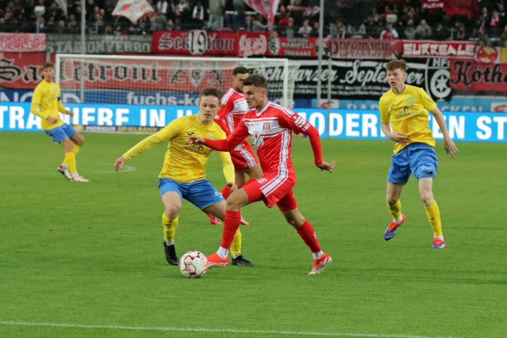 So darf man trotz klarer Außenseiterrolle nicht auftreten 8