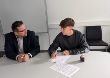 Berufliche Orientierung und Fußball - Arne nun bei Köhler Beton 2