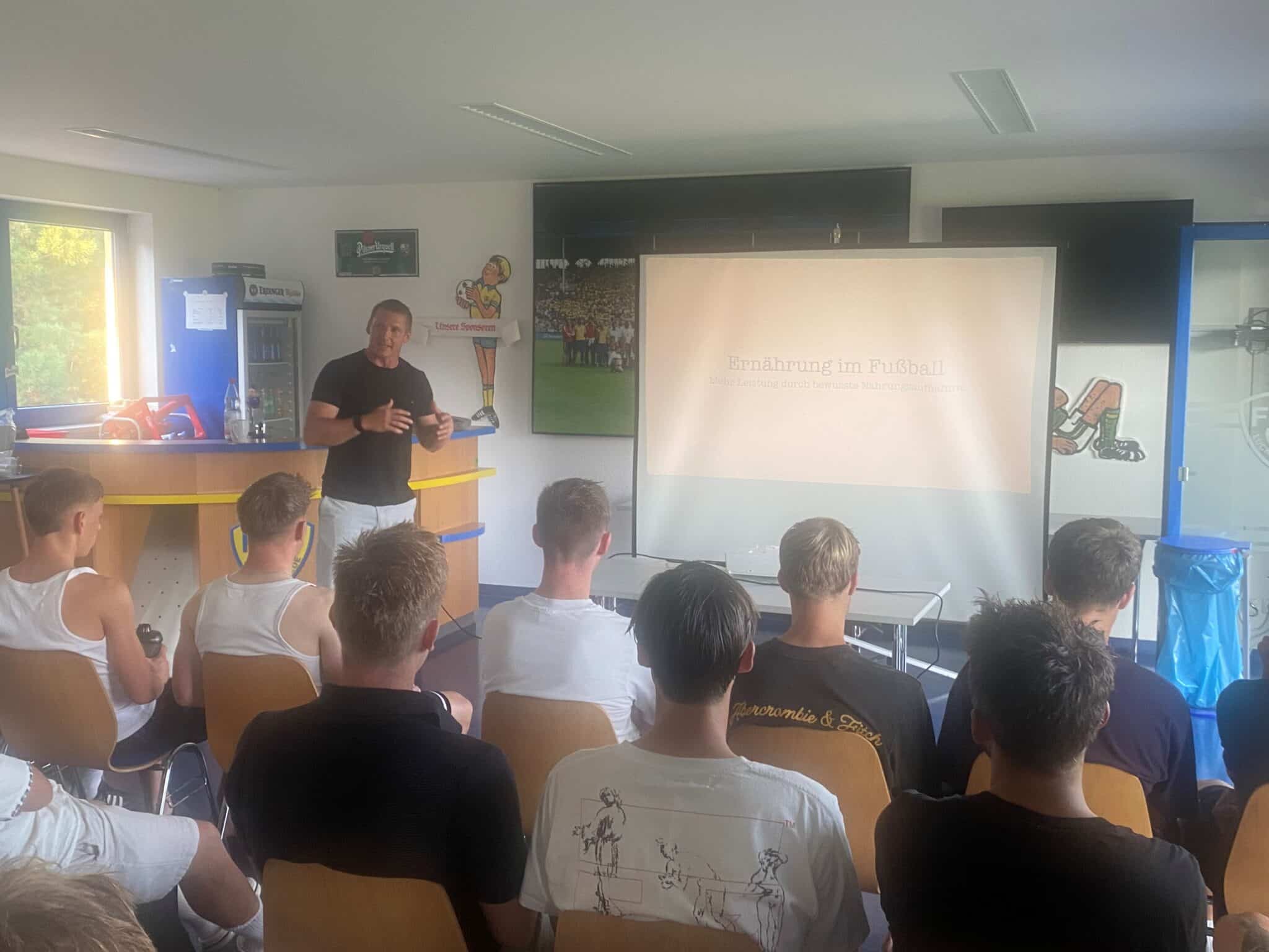 Schulung Ernährung im Fussball 3