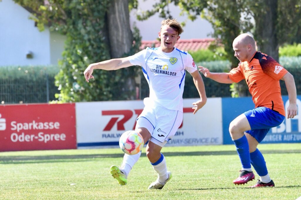 Nicht unbedingt überragend aber doch souverän ins Achtelfinale 9