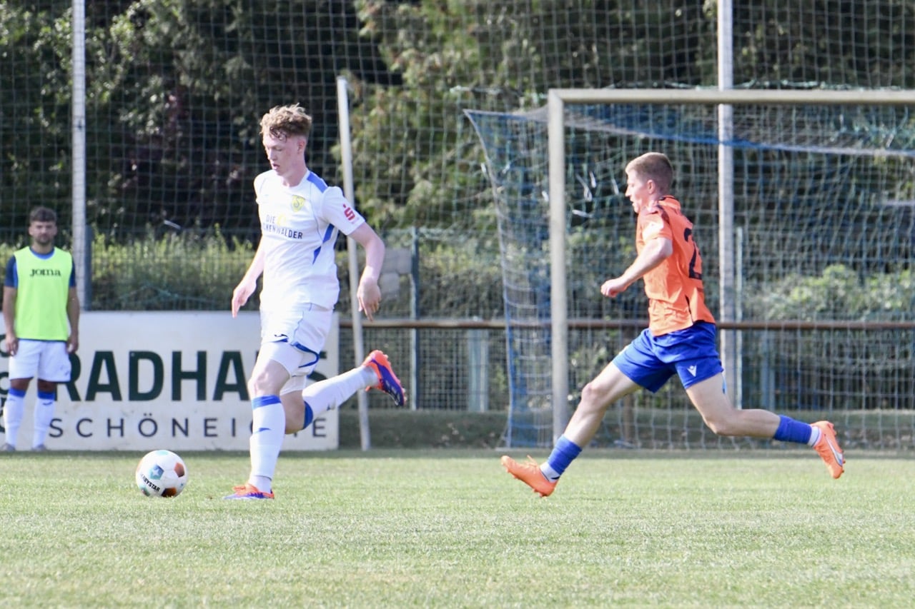 Nicht unbedingt überragend aber doch souverän ins Achtelfinale 35