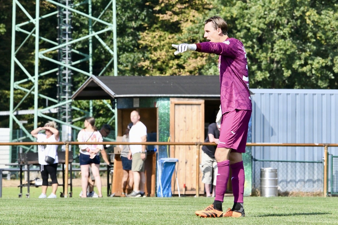 Nicht unbedingt überragend aber doch souverän ins Achtelfinale 39