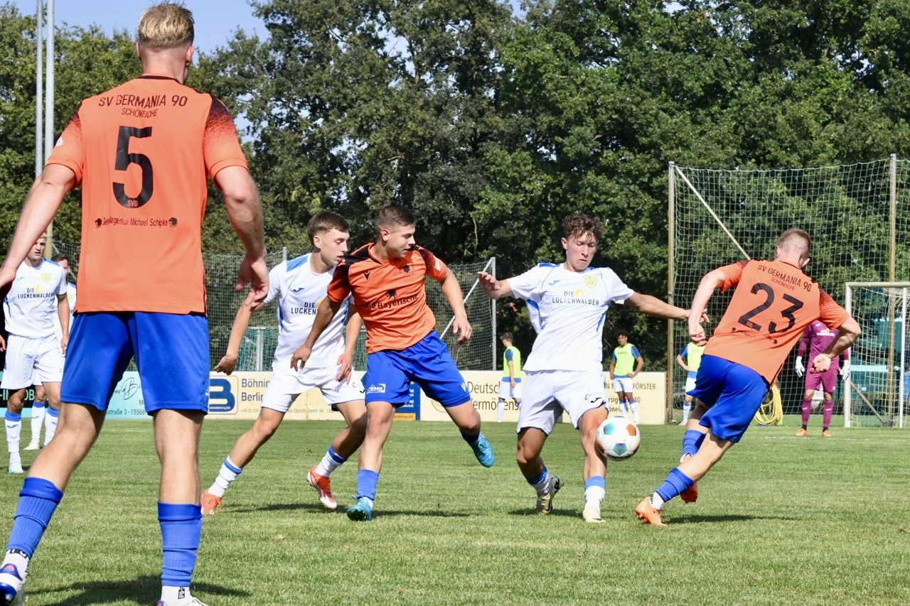 Nicht unbedingt überragend aber doch souverän ins Achtelfinale 47