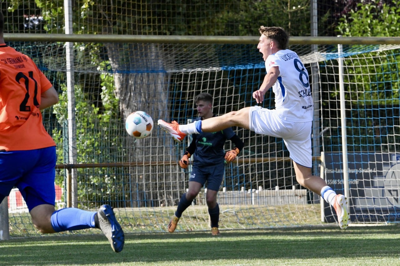 Nicht unbedingt überragend aber doch souverän ins Achtelfinale 53