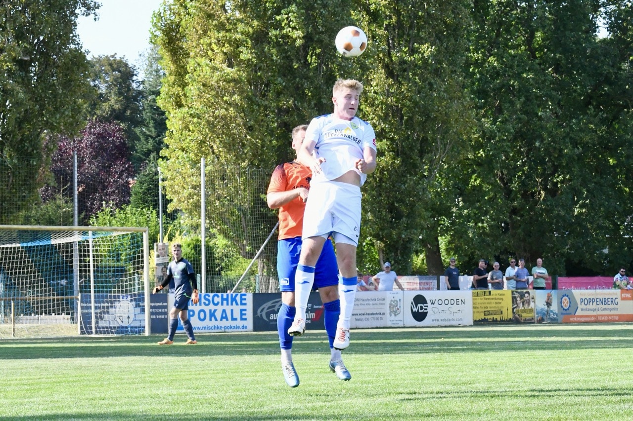 Nicht unbedingt überragend aber doch souverän ins Achtelfinale 64