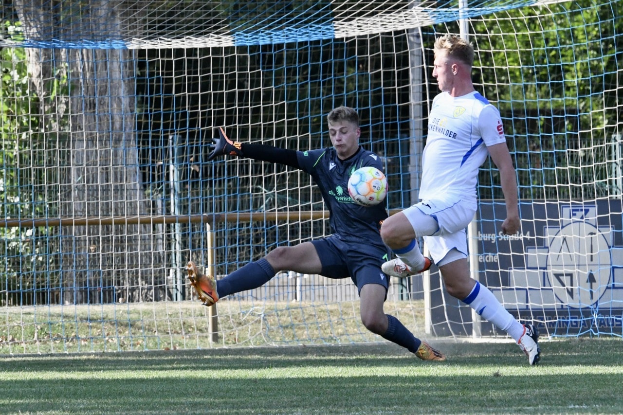 Nicht unbedingt überragend aber doch souverän ins Achtelfinale 66