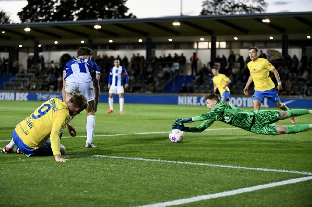 Schwung aus dem ersten Saisonsieg reichte nicht über 90 Minuten 18