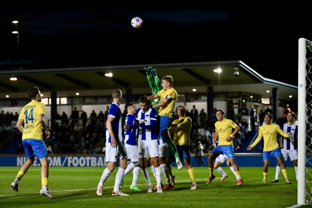 Schwung aus dem ersten Saisonsieg reichte nicht über 90 Minuten 25