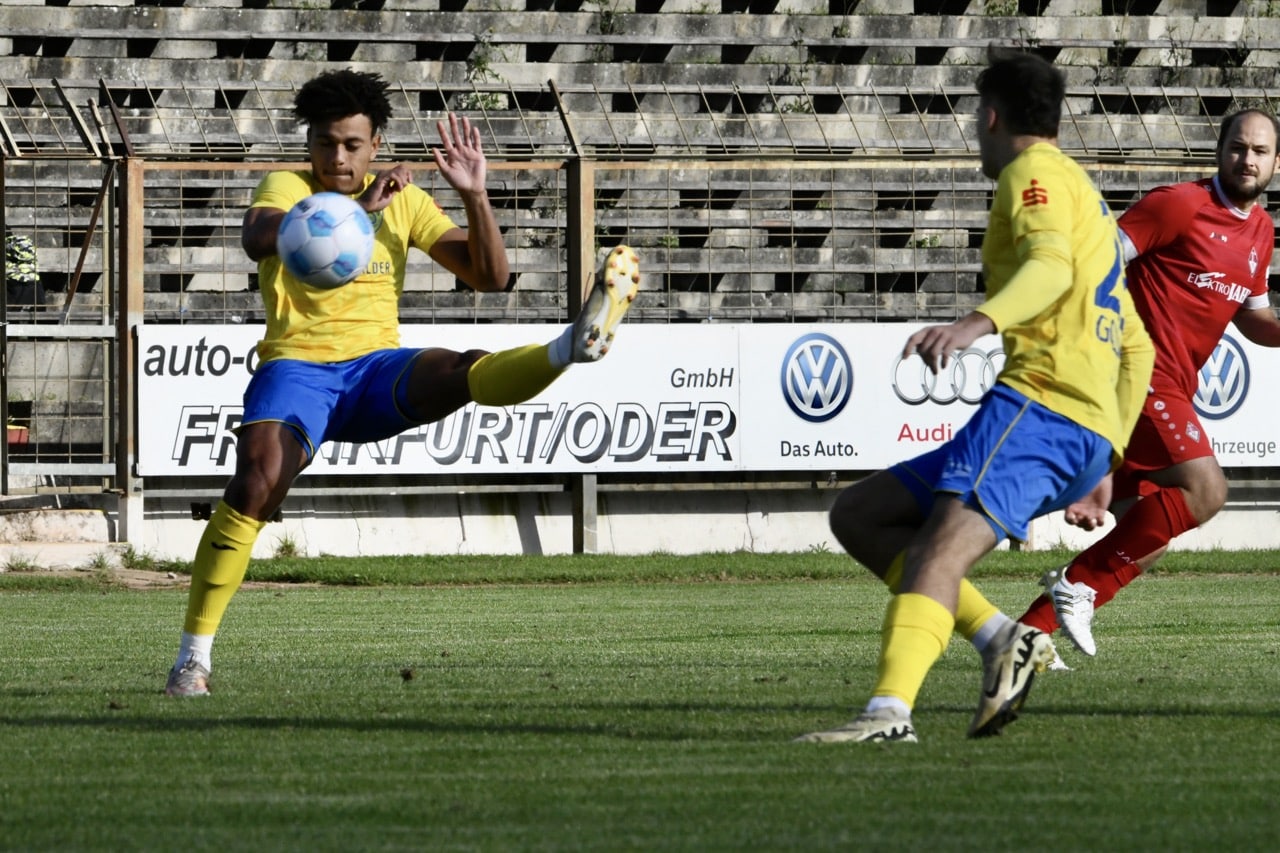 Der erhofft souveräne Auftritt beim Brandenburgliga-Zweiten 5