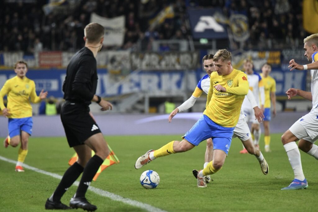 Am ersten Sieg im Paradies dicht vorbeigeschrammt 21 Am ersten Sieg im Paradies dicht vorbeigeschrammt 21