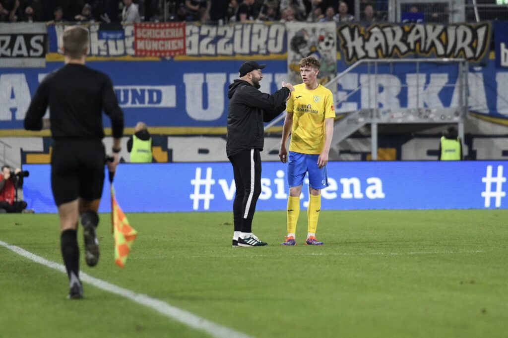 Am ersten Sieg im Paradies dicht vorbeigeschrammt 26 Am ersten Sieg im Paradies dicht vorbeigeschrammt 26