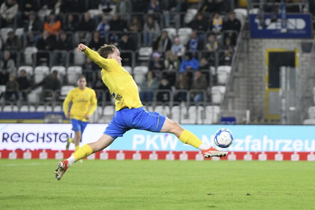 Am ersten Sieg im Paradies dicht vorbeigeschrammt 35 Am ersten Sieg im Paradies dicht vorbeigeschrammt 35