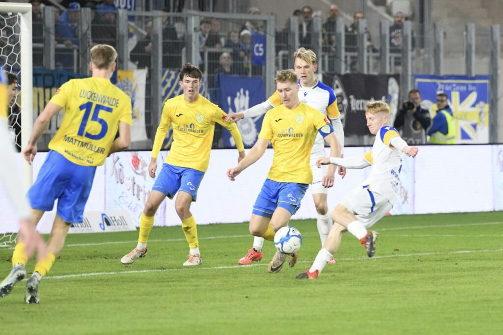 Am ersten Sieg im Paradies dicht vorbeigeschrammt 45 Am ersten Sieg im Paradies dicht vorbeigeschrammt 45