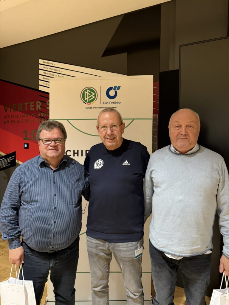 Heinz Rothe beendet Tätigkeit als Obmann des Schiedsrichterausschusses 2 Heinz Rothe beendet Tätigkeit als Obmann des Schiedsrichterausschusses 2