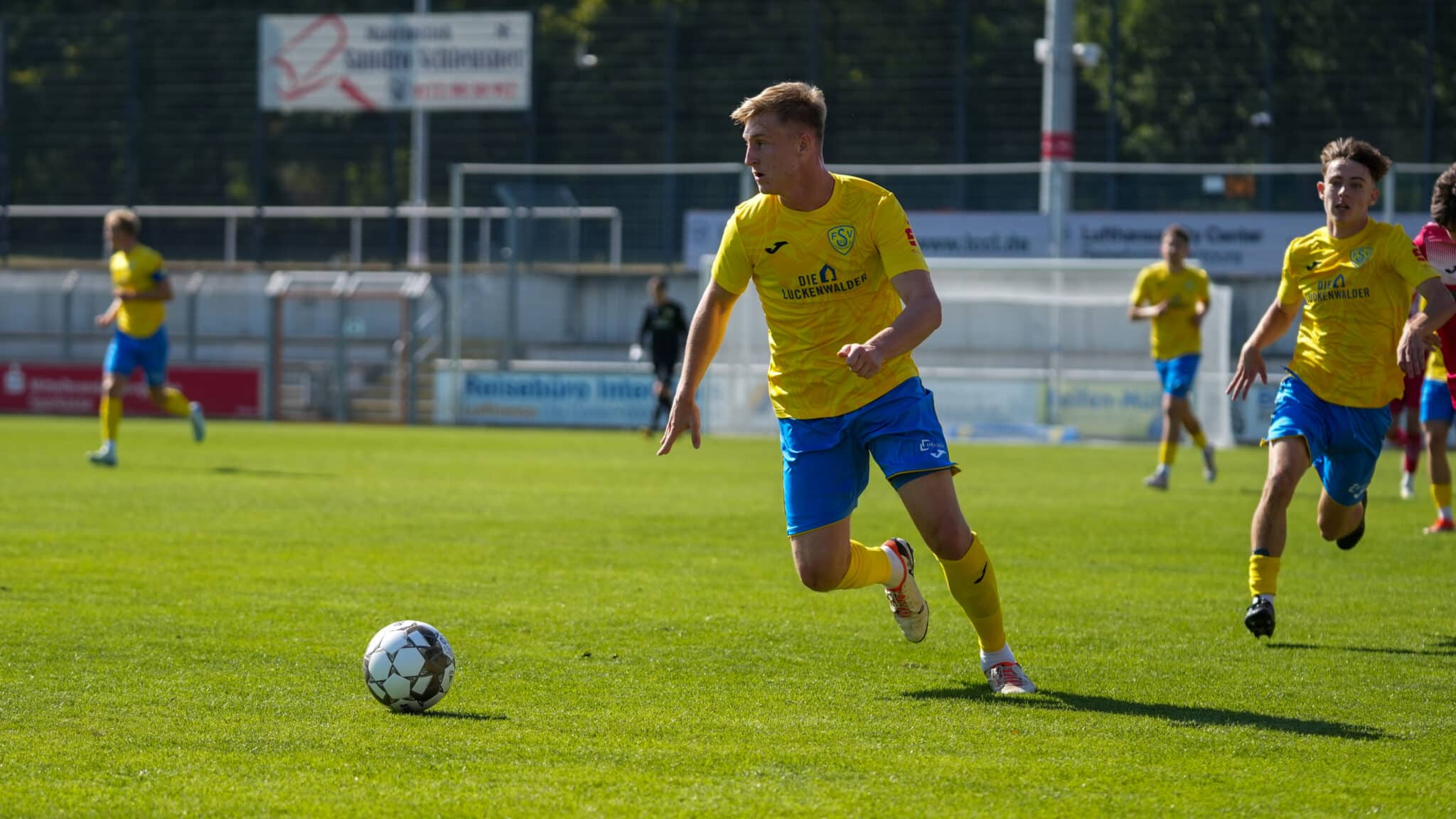 Stürmer Philipp Kühn wird 22 3 Stürmer Philipp Kühn wird 22 3