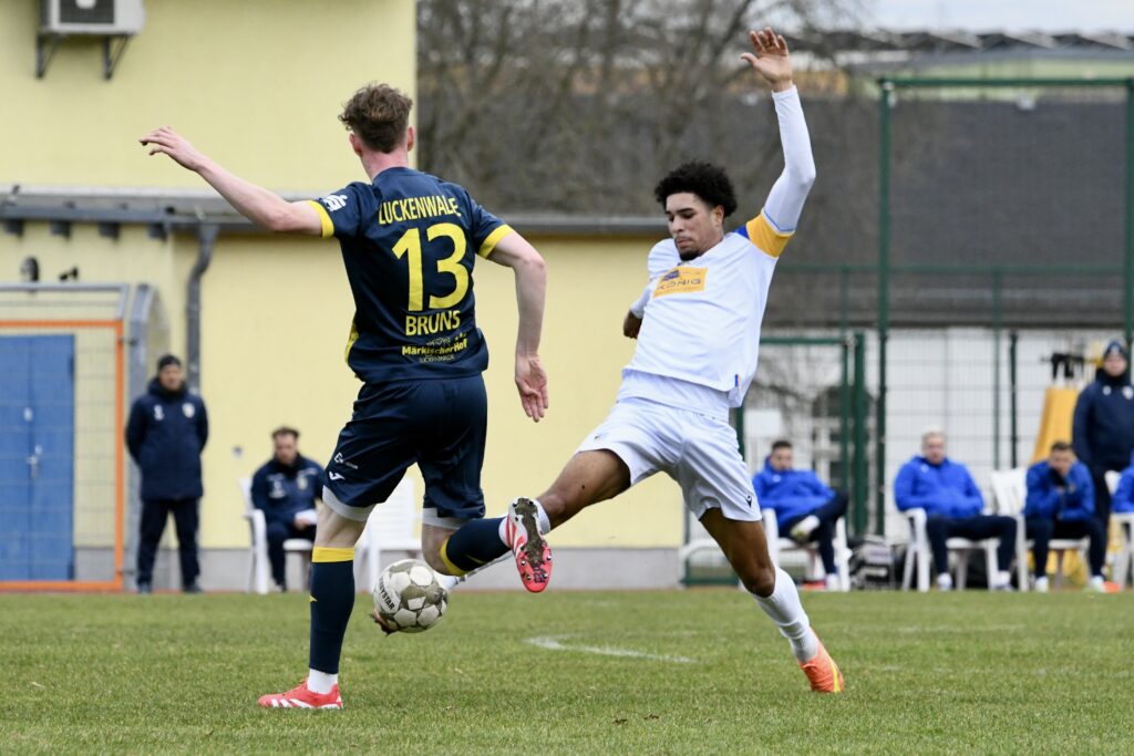 Testspiel gegen Jena 12