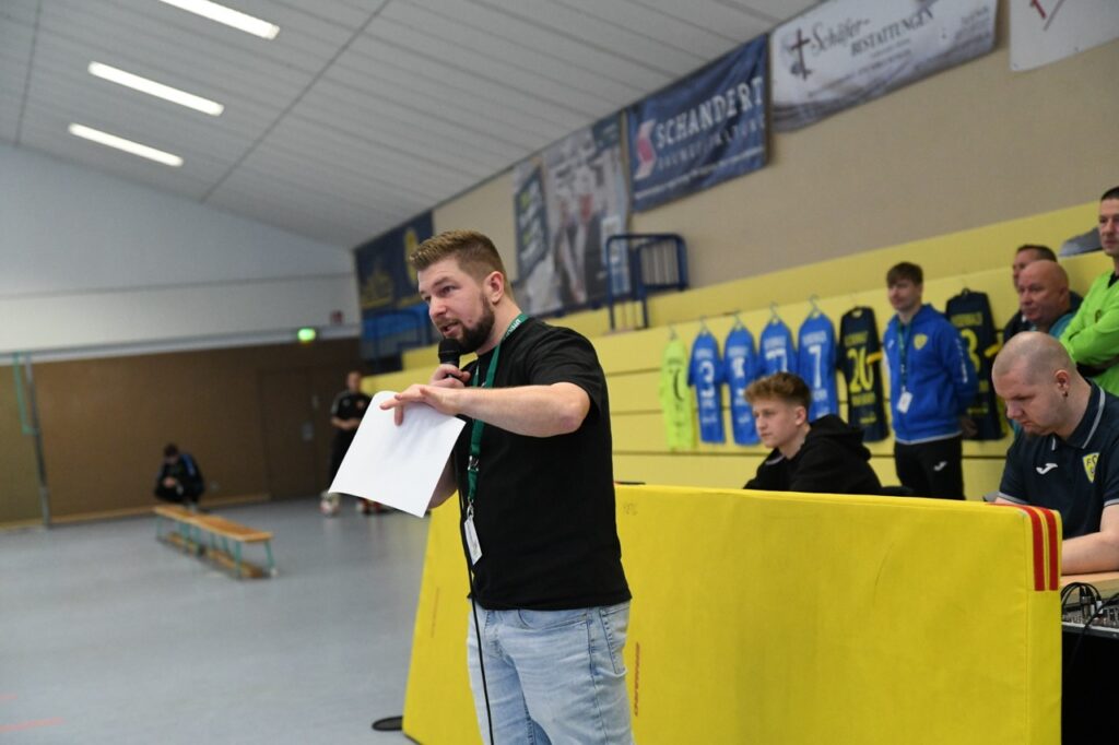 Titelverteidigung beim 2. Luckenwalder Pelikan Hallenmasters 55