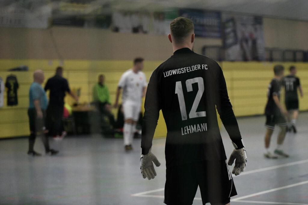 Titelverteidigung beim 2. Luckenwalder Pelikan Hallenmasters 45