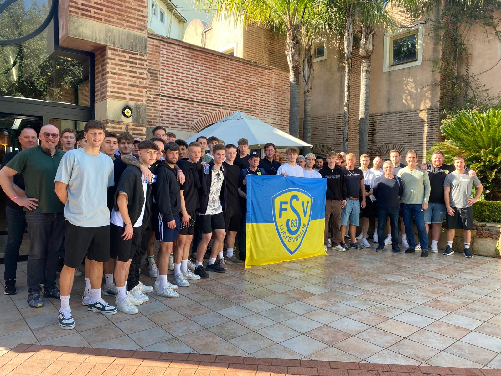 Sponsorentrip ins Trainingslager 1 Sponsorentrip ins Trainingslager 1