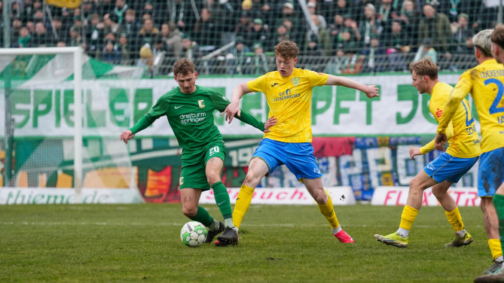 Gelungener FSV-Auftakt nach der Winterpause 31 Gelungener FSV-Auftakt nach der Winterpause 31
