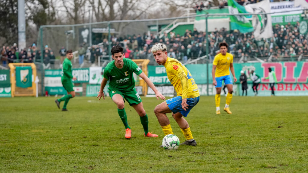 Gelungener FSV-Auftakt nach der Winterpause 33 Gelungener FSV-Auftakt nach der Winterpause 33