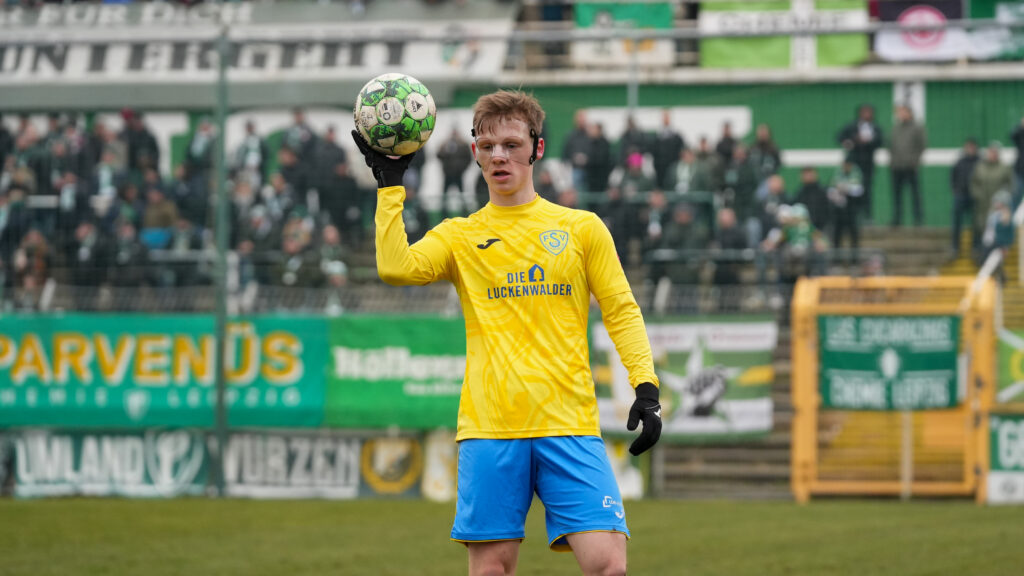 Gelungener FSV-Auftakt nach der Winterpause 35 Gelungener FSV-Auftakt nach der Winterpause 35