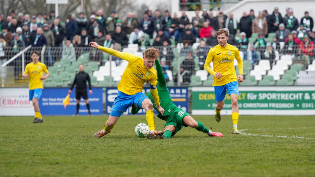 Gelungener FSV-Auftakt nach der Winterpause 42 Gelungener FSV-Auftakt nach der Winterpause 42