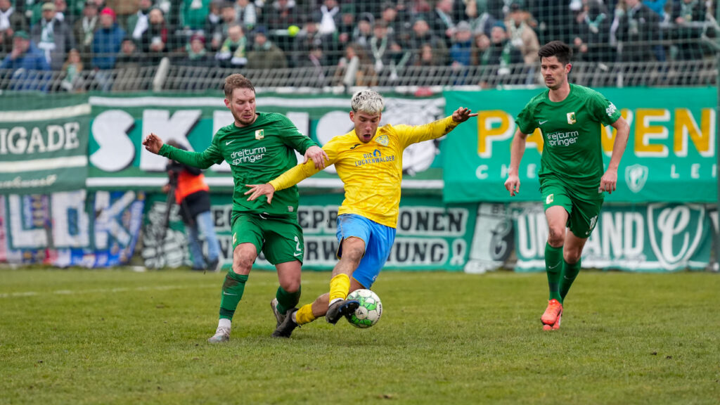 Gelungener FSV-Auftakt nach der Winterpause 44 Gelungener FSV-Auftakt nach der Winterpause 44