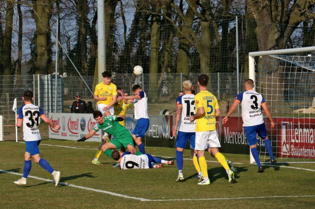Eine der bittersten Niederlagen in der jüngsten FSV-Geschichte 14