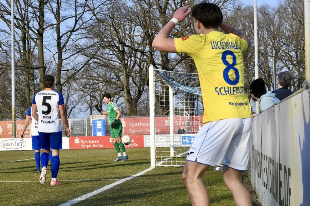 Eine der bittersten Niederlagen in der jüngsten FSV-Geschichte 17