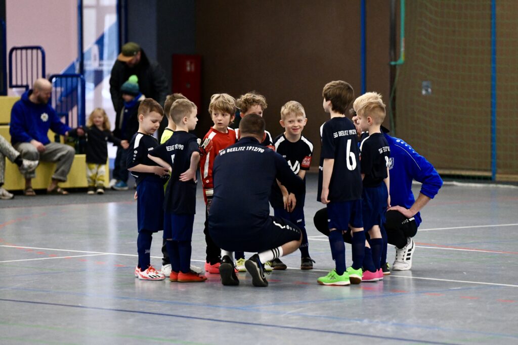 Ludwigsfelder FC siegt beim RS Fliesen-Design-Cup 17