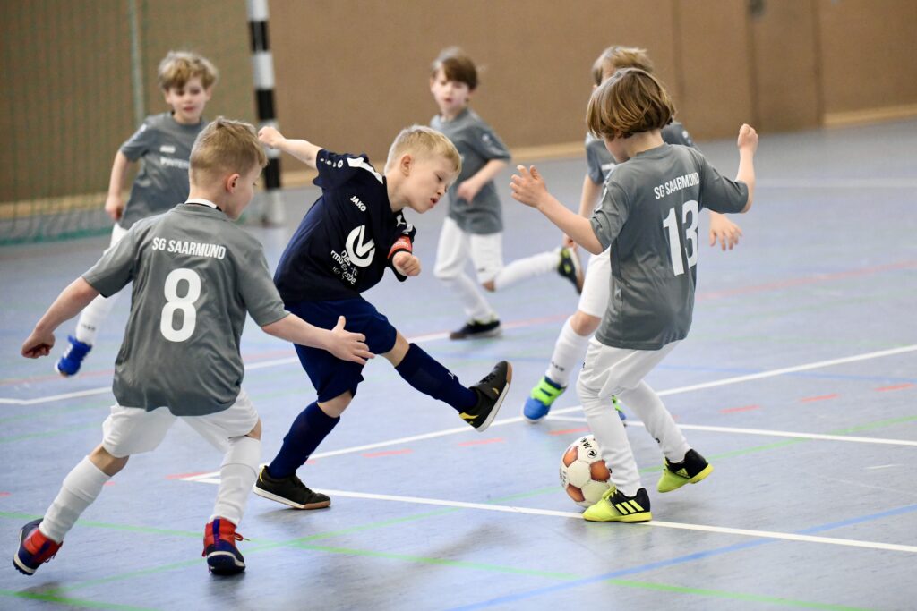 Ludwigsfelder FC siegt beim RS Fliesen-Design-Cup 21