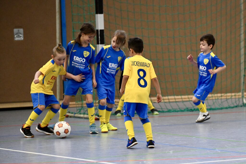 Ludwigsfelder FC siegt beim RS Fliesen-Design-Cup 49