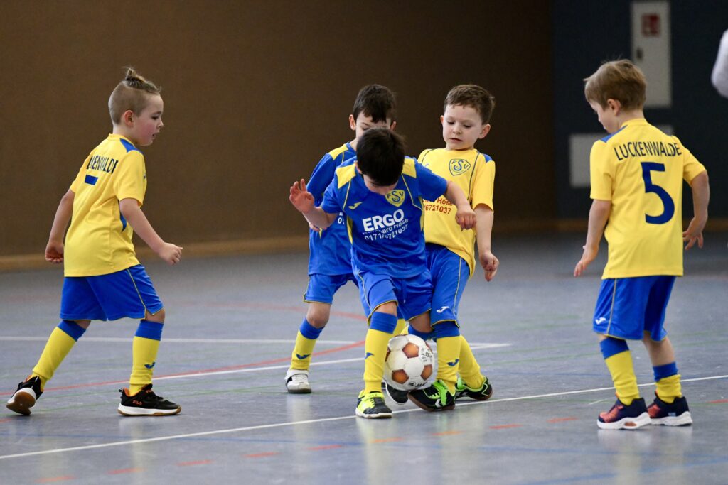 Ludwigsfelder FC siegt beim RS Fliesen-Design-Cup 52