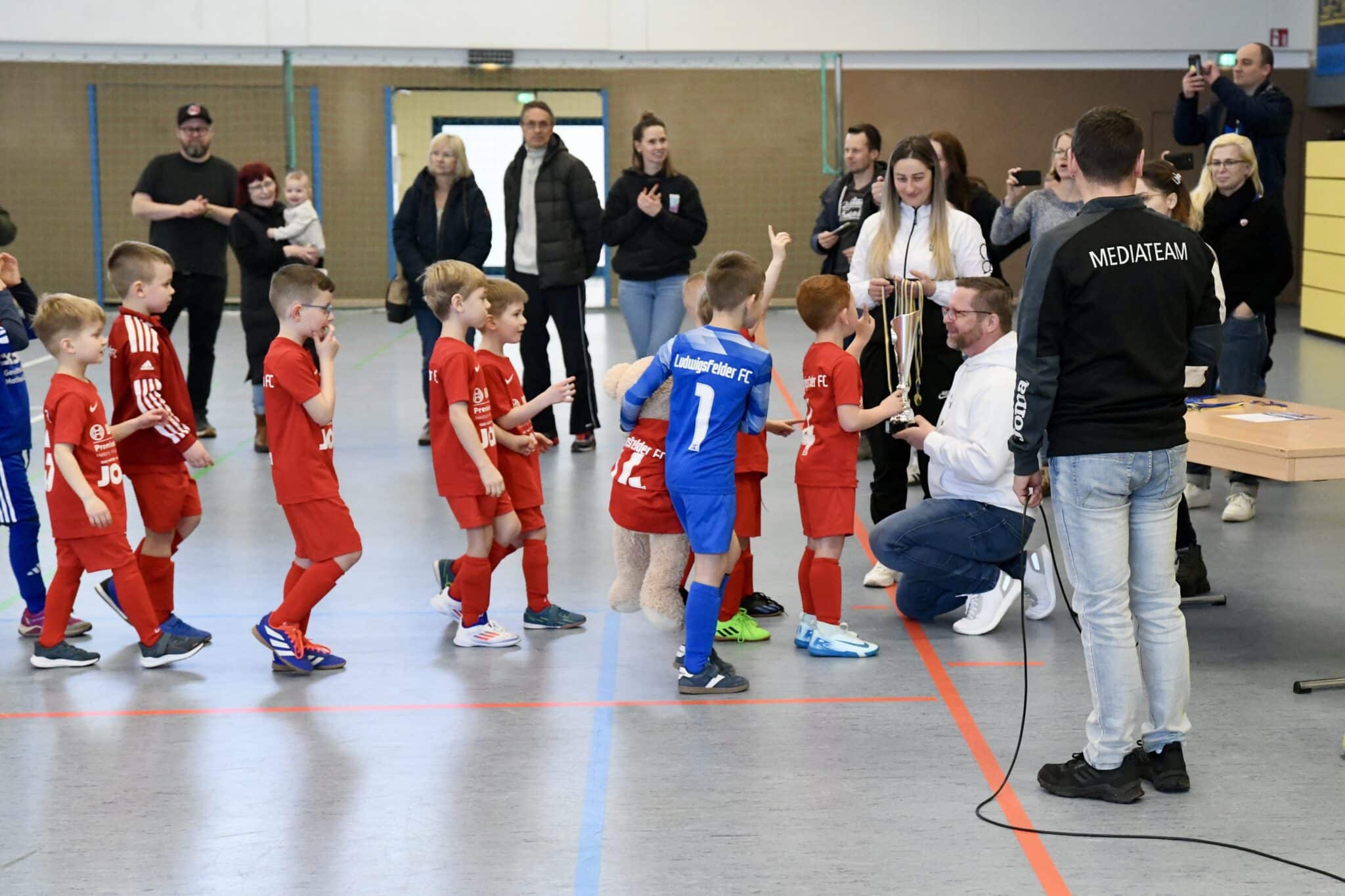 Ludwigsfelder FC siegt beim RS Fliesen-Design-Cup 10