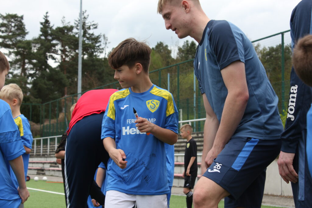 Ostercamp 2025 – Vier Tage voller Fußball, Spaß und Stars beim FSV 63 Luckenwalde 43